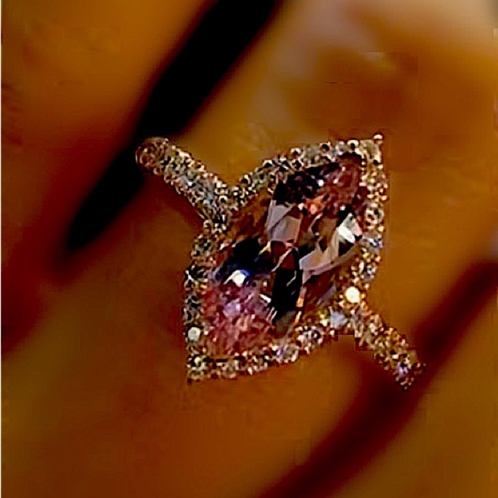 Crystal champagne color ring